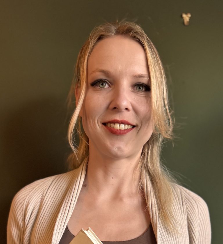 ff 369abe9dfe006ee4f198d7f2ebed0fdb ff IMG 3525 2 scaled 768x838