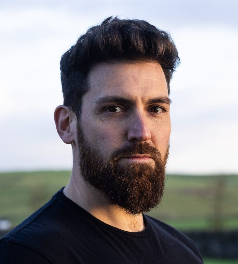 ff 2abf0ecaeb832c4974158061433da428 ff Christian.Chalfont scaled 768x853