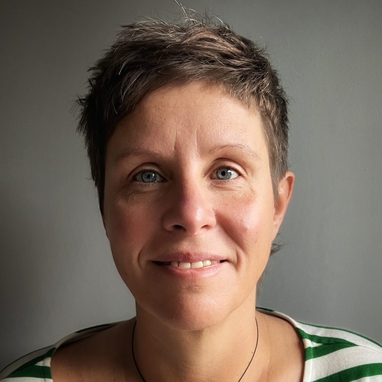 ff 9844e675637976dc240c900f847d7ad8 ff Agi Jankowska scaled 768x768