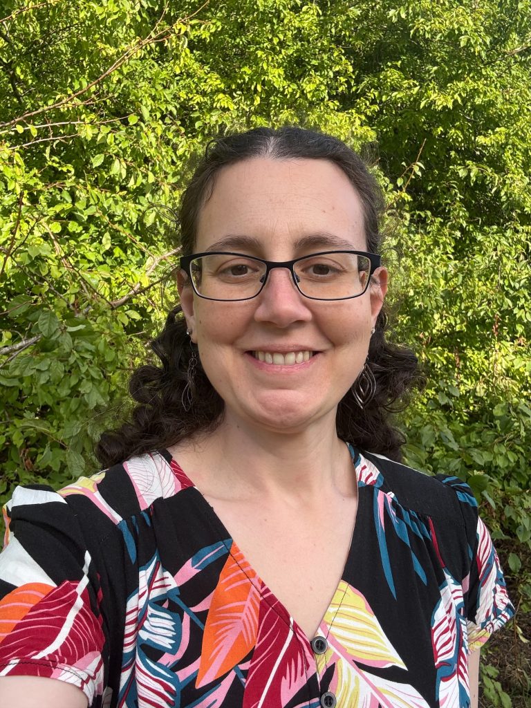 ff 875223de231ede9cbdf2d3f9a3249ced ff Headshot 2 768x1024