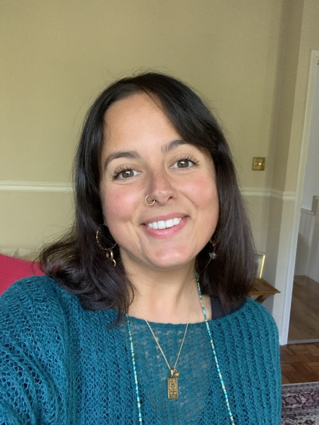 ff 88f4eb399e9cced77d178239d7c3935e ff Hannah therapy cropped