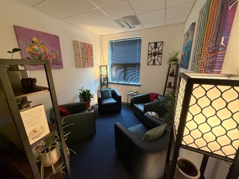 ff a67f921c72f0ac484b862132d68c47d3 ff Room Comp 768x576