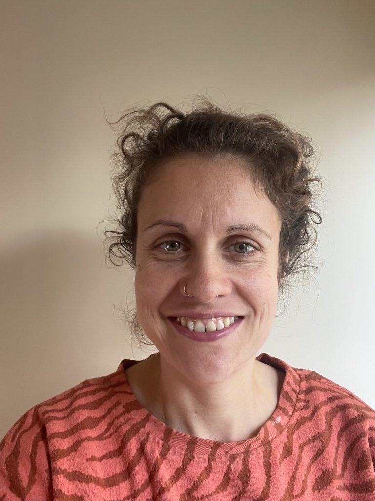 ff 2dd829e2bc329d0c5c2b3d0852d9f48a ff a photo pink 1 scaled 768x1024