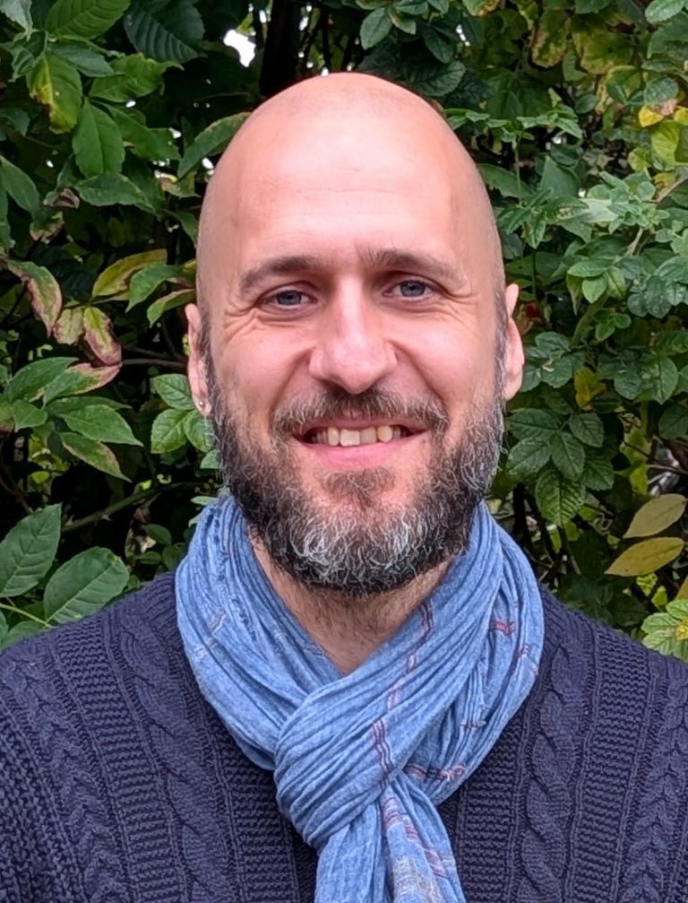 ff 825430fca556b48699dd46e93b88ca9d ff PXL 20251015 1405258373 768x1007