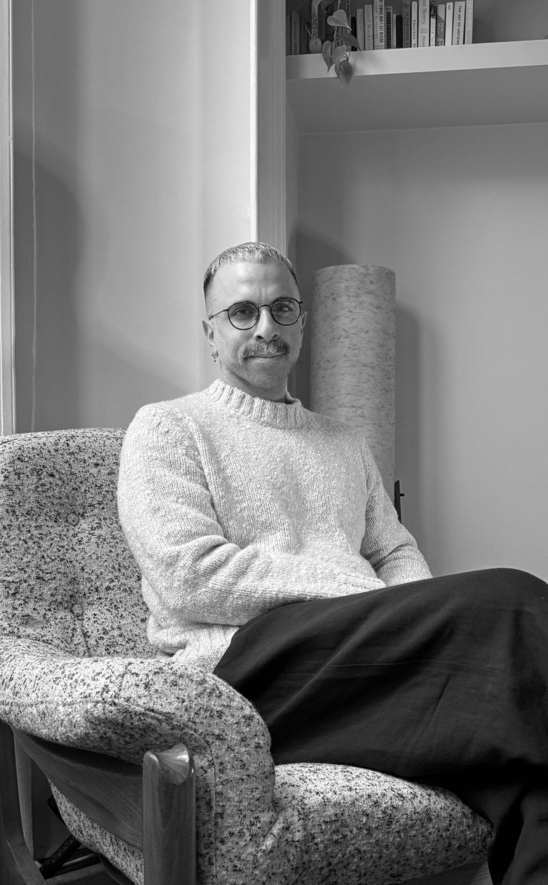 ff 6ffed2a8f1e22eed814cf7db7e789e3d ff Profile Pic 1 scaled 768x1239