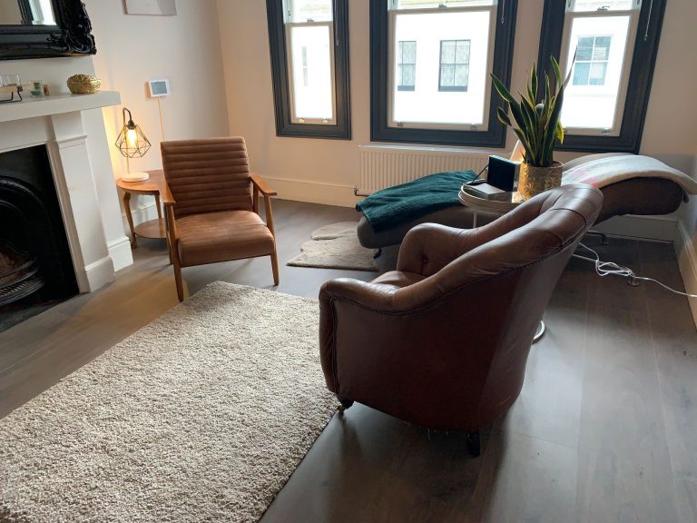 ff ae58663ca99a8fd0ae01fbf778d8cce1 ff ROOM 3 1 768x576