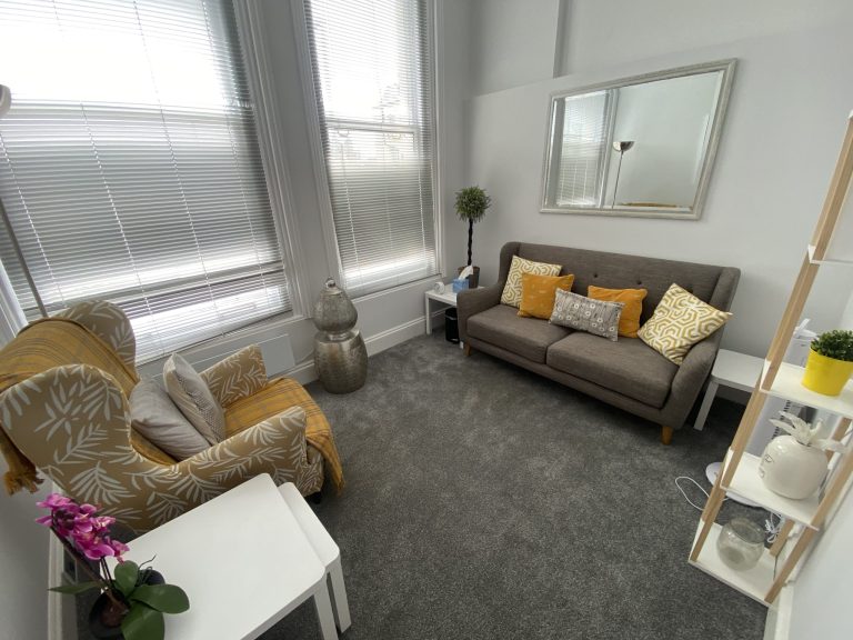 ff 967930f694da47ef41a33961c9ae4d3f ff Therapy rooms 2 1 scaled 768x576