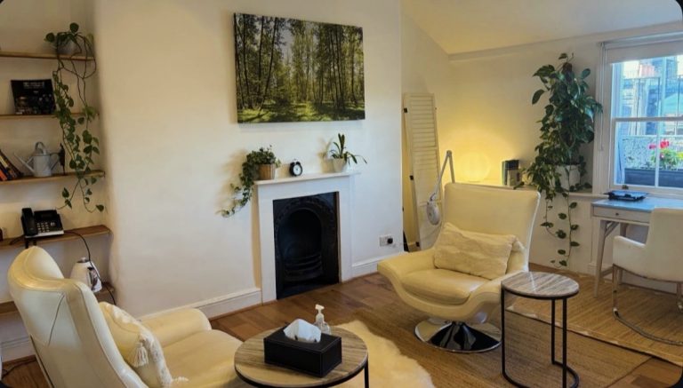 ff c48b248f9dbf2c93e0e7a6c81451818e ff THS Room 1 768x437